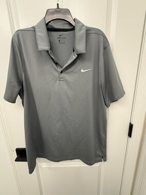 Nike Men’s Dri-FIT Grey Short-Sleeve Polo. Size XL